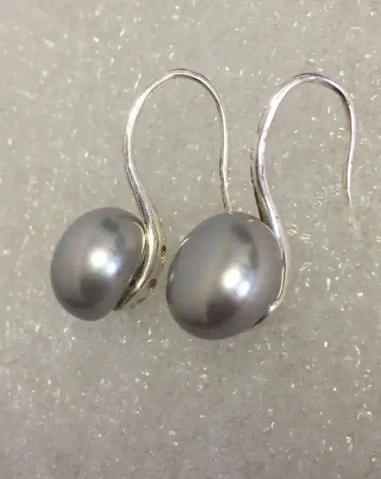 Natural Freshwater Tahiti Pearl Earrings